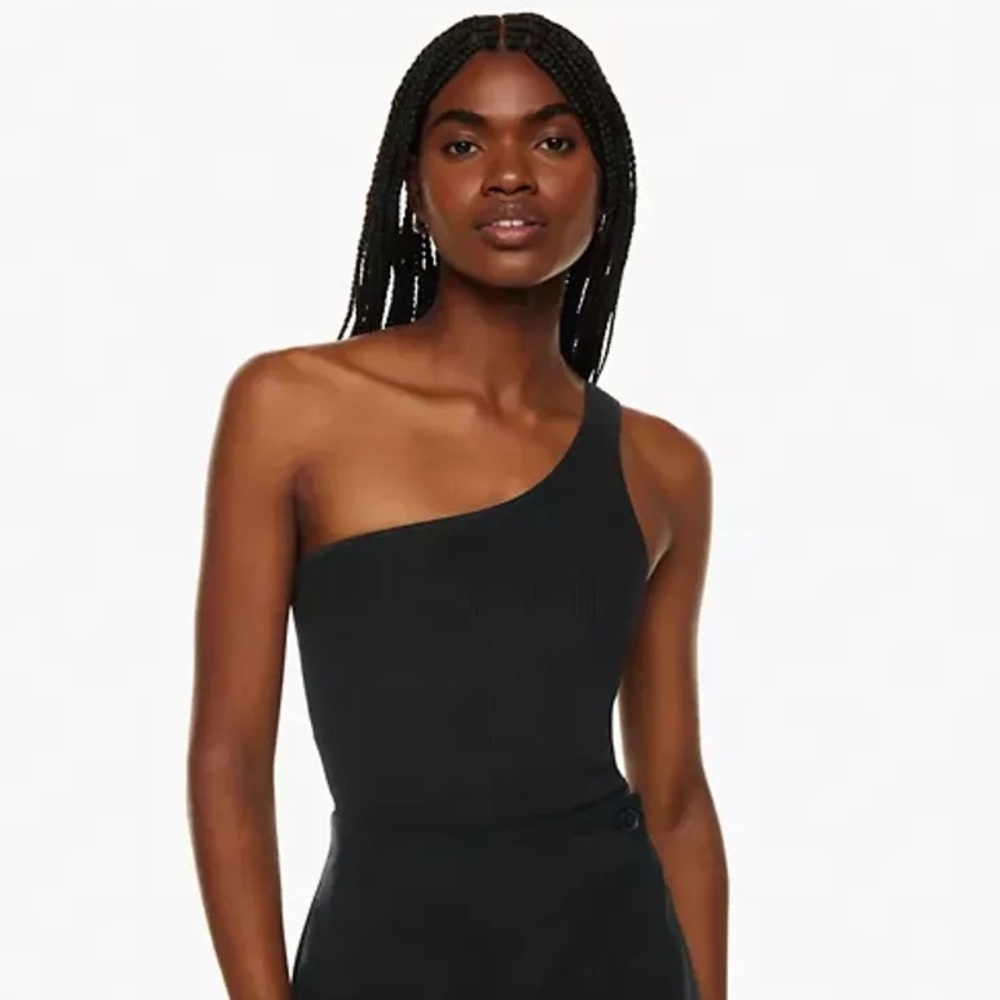 Aritzia Babaton Sculpt Knit Rib-knit one-shoulder top